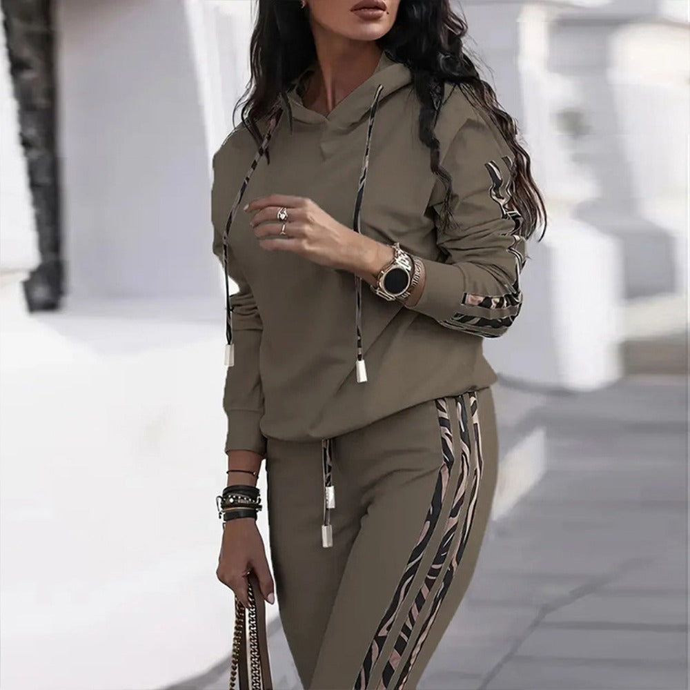 Latest Fashion Breathable Comfort for Daily Wear Jogging Suit for Women
