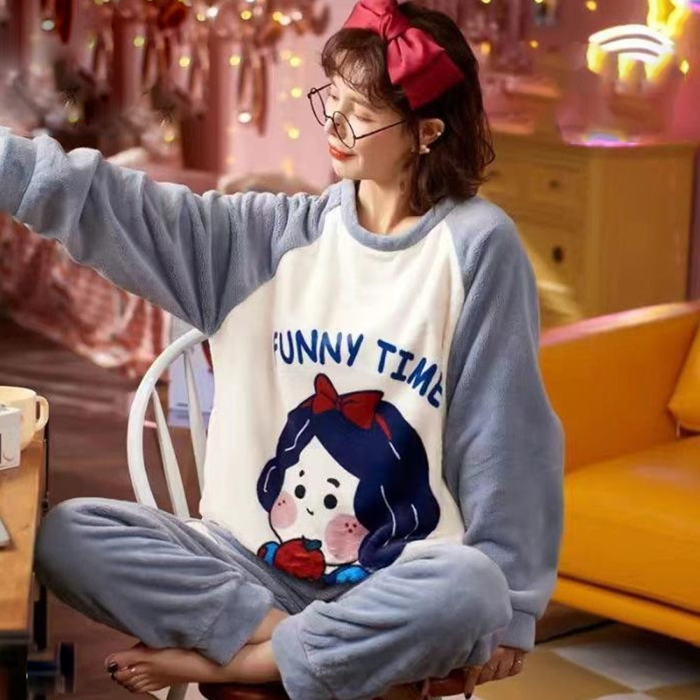Autumn Printed Fashion Full Sleeve Flannel Pullover & Pant for Women