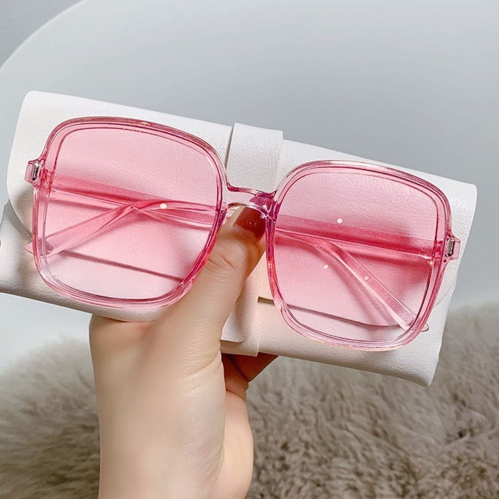 Luxury Travel Vintage Fashion Sunglasses for Women