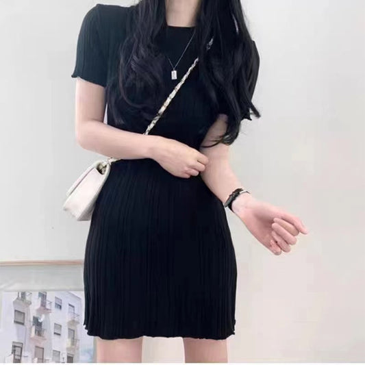Body Fit Solid Color Fashion Midi Knit Dress for Women