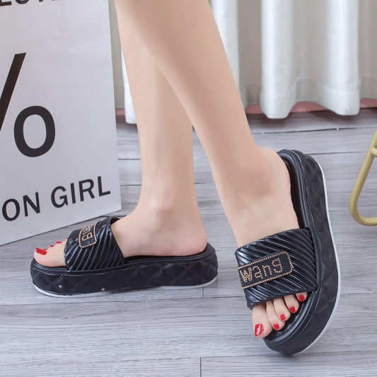 Thick Sole Fashion Flip Flop Sandals for Women