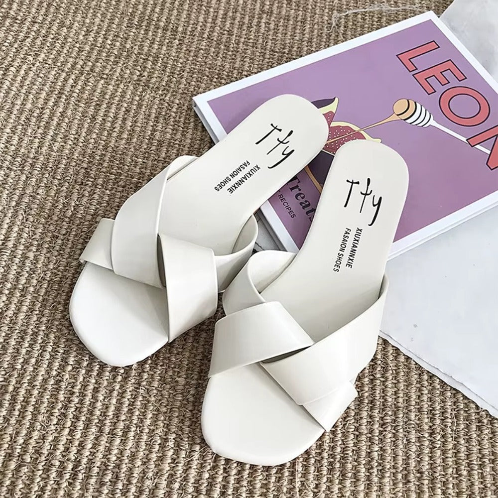 Summer Fashion Solid Pattern Slip-On Sandals for Women