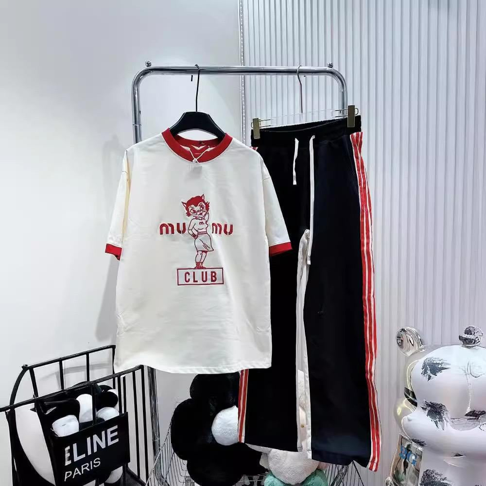 Printed Fashion Short Sleeve T-shirt & Lined Pattern Pant for Women