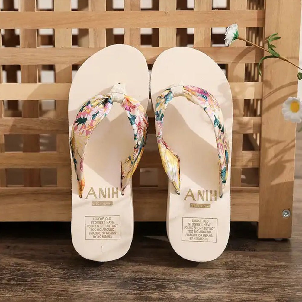 Thick Sole Flip Flops Floral Fashion Slippers for Women