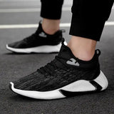 Latest Fashion Flying Woven Breathable Sneakers Men