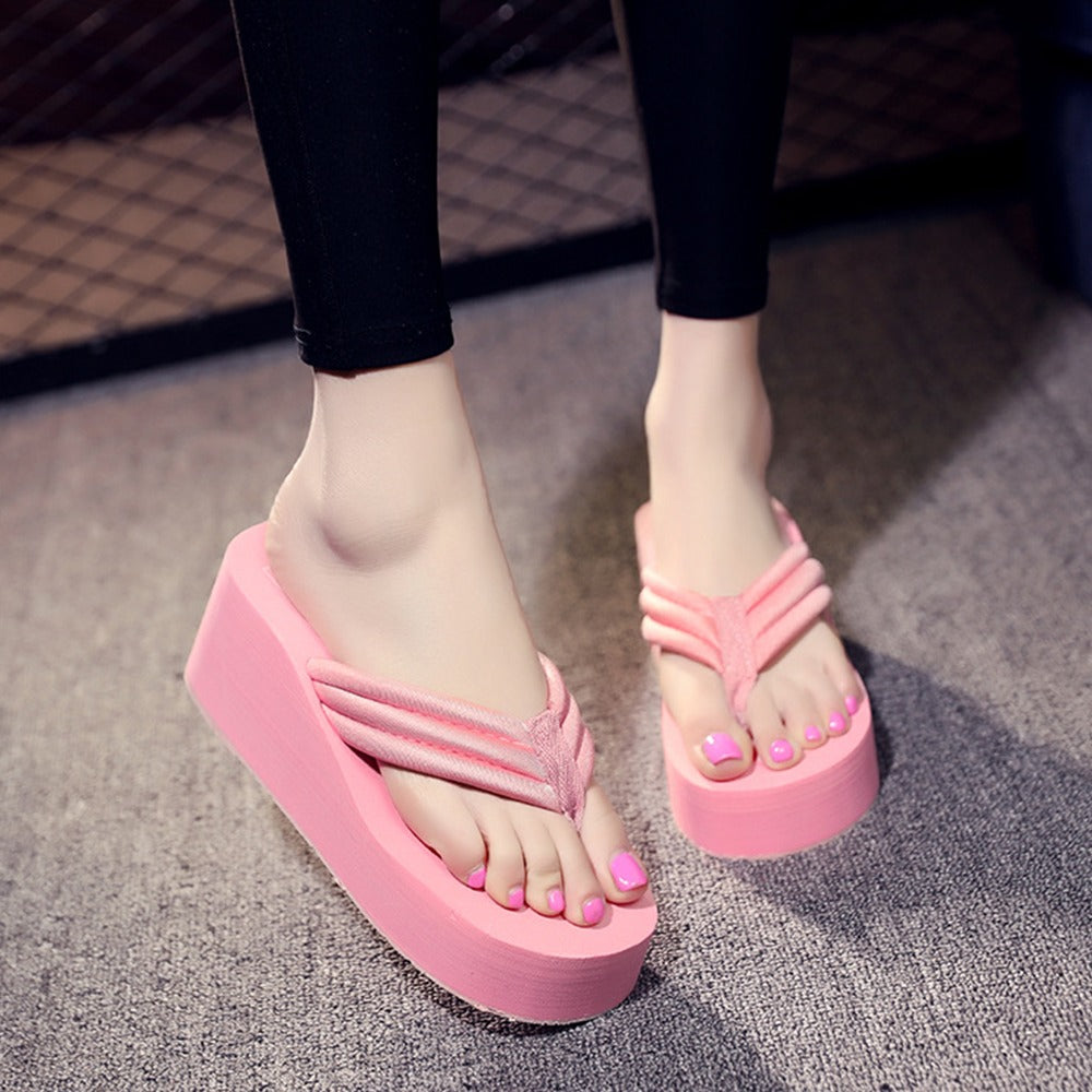 Thick Sole Fashion Strapped Slipper Sandals for Women