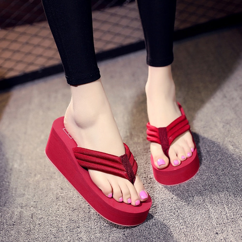 Thick Sole Fashion Strapped Slipper Sandals for Women