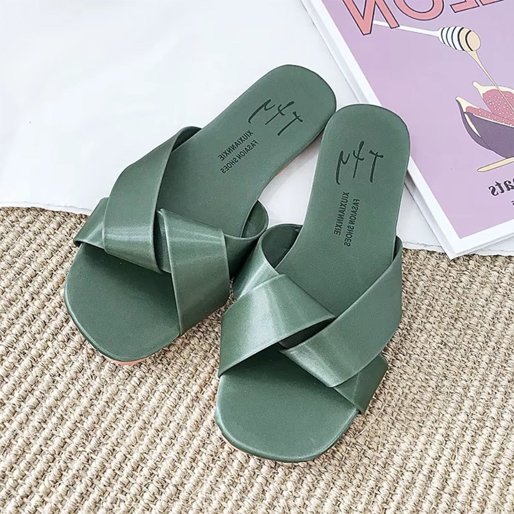 Summer Fashion Solid Pattern Slip-On Sandals for Women