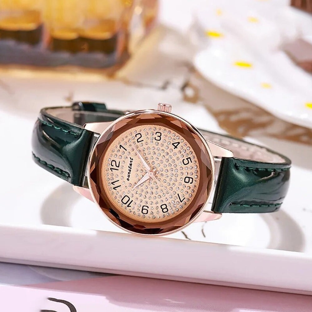 Leather Strap Stylish Analogue Wristwatch for Women